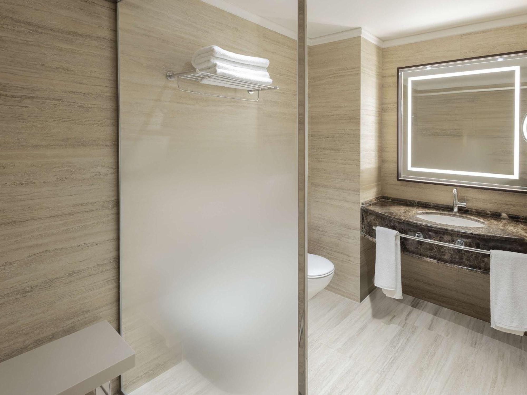 Hotel Oran Bay Managed By Accor Buitenkant foto