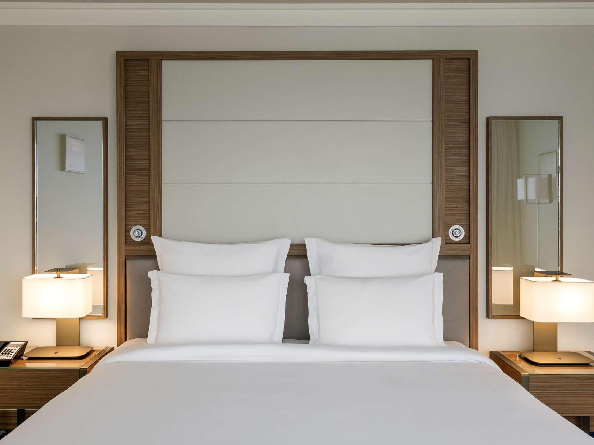 Hotel Oran Bay Managed By Accor Buitenkant foto